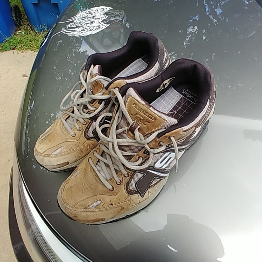 Skechers Shape-Ups size 12